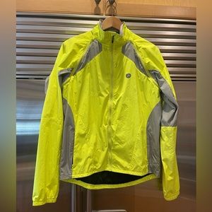 Pearl Izumi barrier yellow and grey convertible cycling wind breaker jacket